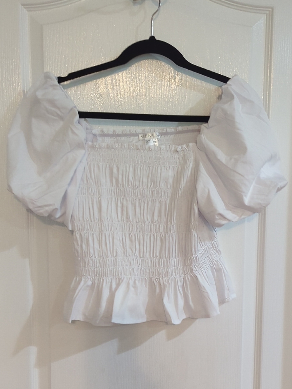 VENUS White Puff-Sleeve Smocked Peplum Blouse